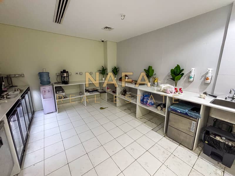 15 lobby_cafe-6. jpg