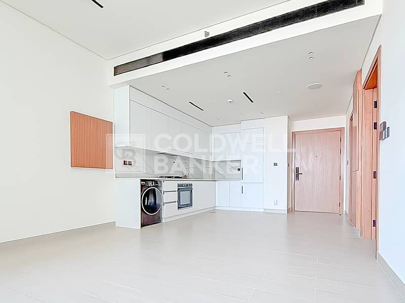 Near Mall | Easy Entry and Exit | Flexible Payment Near Mall | Easy Entry and Exit | Flexible Payment