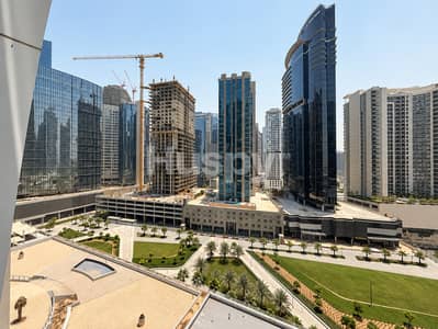 Office for Rent in Business Bay, Dubai - Two Parking Spaces | Near Metro | Fully Furnished
