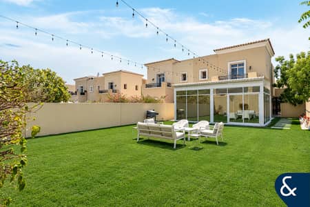 3 Bedroom Villa for Sale in The Lakes, Dubai - HUGE PLOT | Rare to Market | Upgraded