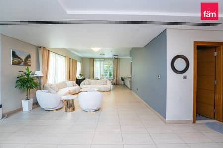 4 Schlafzimmer Villa zum Verkauf in Jumeirah Park, Dubai - Villa in Jumeirah Park，District 9, 4 schlafzimmer, 8150000 AED - 16541752