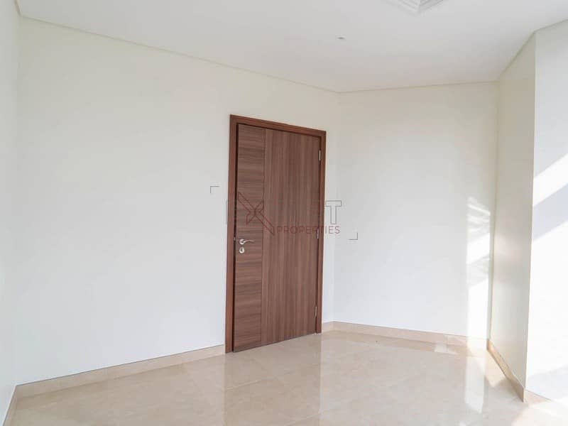 9 Image 9