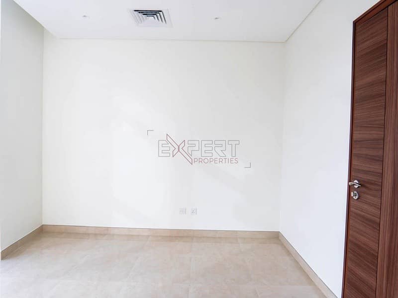 4 Image 4