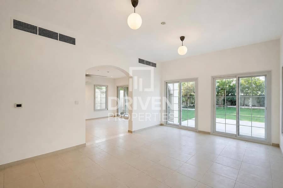 Villa in Jumeirah Village Circle (JVC),JVC District 16,District 16M, 2 schlafzimmer, 4599999 AED - 16543230 Villa in Jumeirah Village Circle (JVC),JVC District 16,District 16M, 2 schlafzimmer, 4599999 AED - 16543230