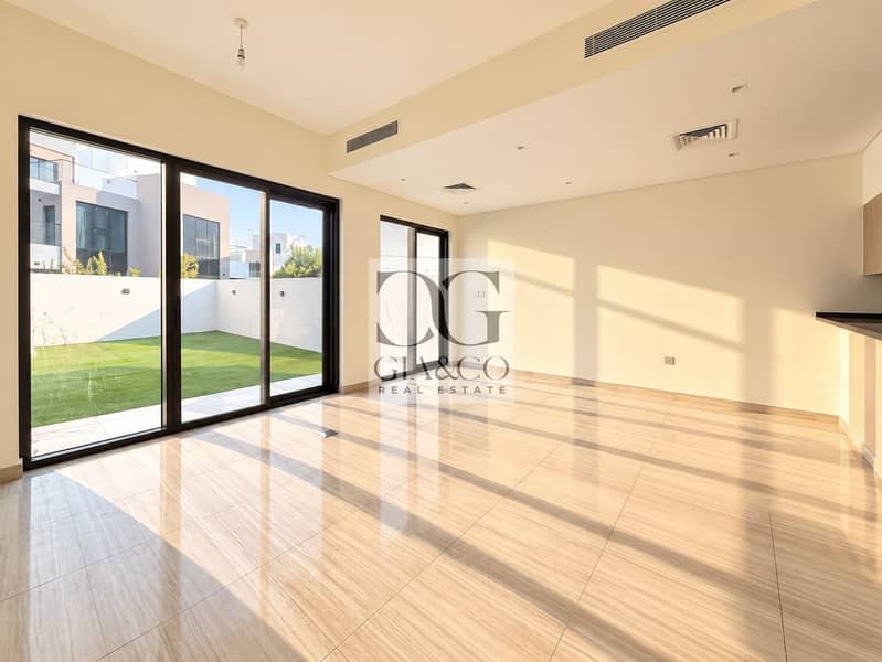 位于达马克山庄,绿林别墅 4 卧室的联排别墅 220000 AED - 16371023 位于达马克山庄,绿林别墅 4 卧室的联排别墅 220000 AED - 16371023
