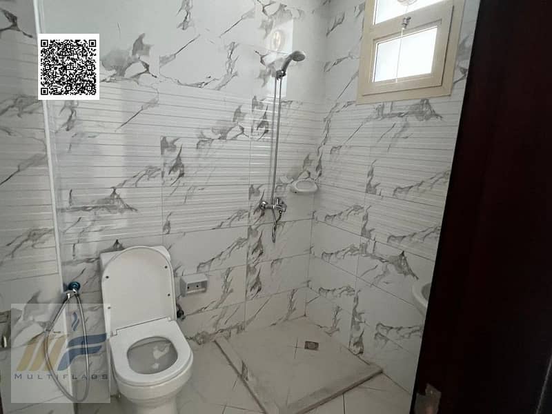 14 5cdee125-cd12-418c-aecb-5d1075f7003a. jpg