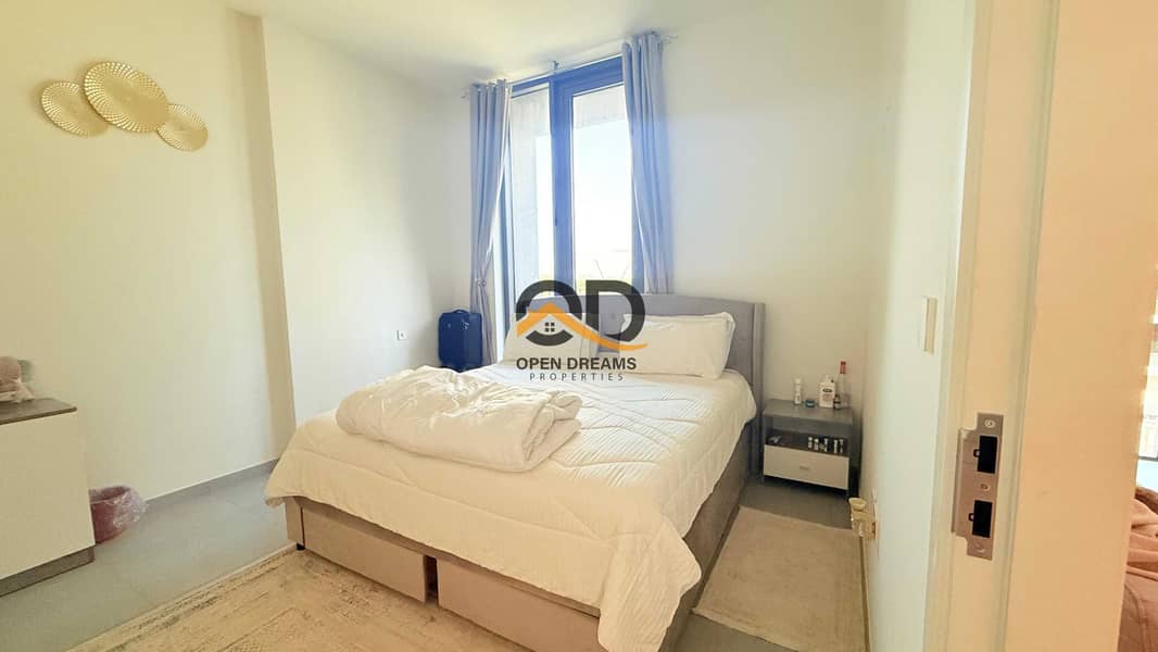 5 ecd88390-0655-4c35-83fd-9e569282adb2. jpg