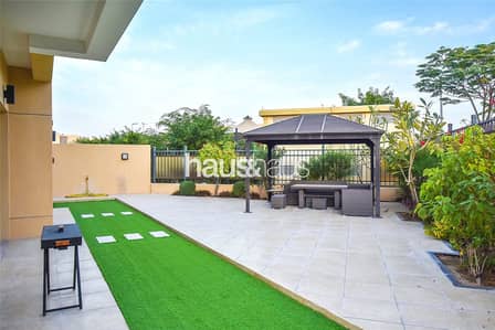 Largest 4 bedroom on a large corner plot Largest 4 bedroom on a large corner plot