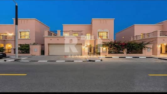 4 Camere Villa in affitto a Nad Al Sheba, Dubai - Image 1 4 Camere Villa in affitto a Nad Al Sheba, Dubai - Image 1