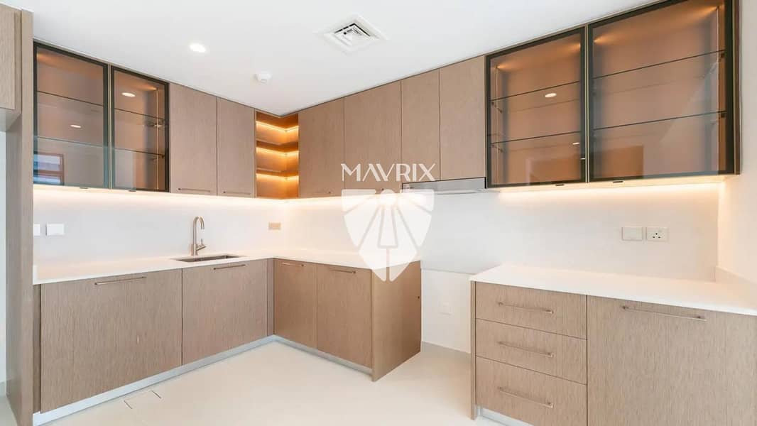 6 Image 6