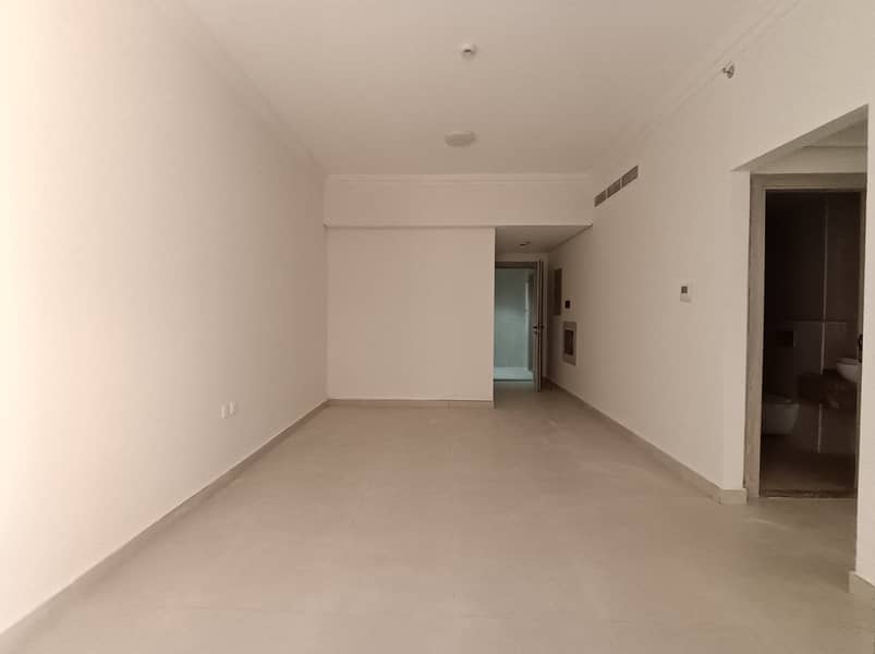 12 18073. jpg
