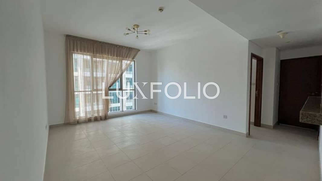 Spacious 1BR | Boulevard View | Balcony Spacious 1BR | Boulevard View | Balcony