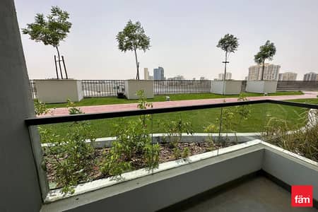 Studio de  à à vendre à Liwan, Dubai - Appartement à Liwan，Wavez Residence, 530000 AED - 16545936