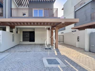 4 Schlafzimmer Townhouse zum Miete in DAMAC Hills 2 (Akoya by DAMAC), Dubai - Reihenhaus in DAMAC Hills 2 (Akoya by DAMAC),Verona, 4 schlafzimmer, 135000 AED - 16546028 4 Schlafzimmer Townhouse zum Miete in DAMAC Hills 2 (Akoya by DAMAC), Dubai - Reihenhaus in DAMAC Hills 2 (Akoya by DAMAC),Verona, 4 schlafzimmer, 135000 AED - 16546028