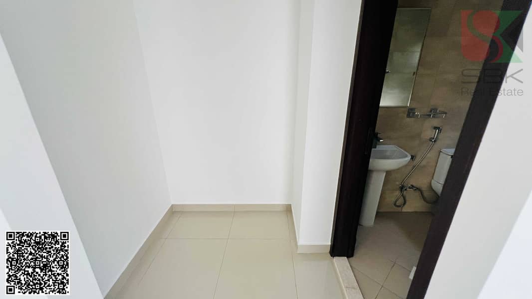 10 IMG_7716. png