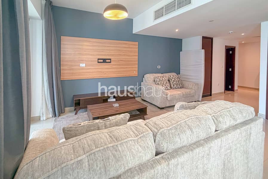 12 Cheques | High Floor| Turnkey| Bright 12 Cheques | High Floor| Turnkey| Bright