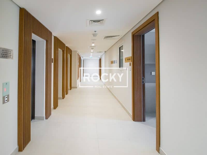 20 rocky Real Estate - Arjan - Science Park Residence - Common (1 of 7). jpg