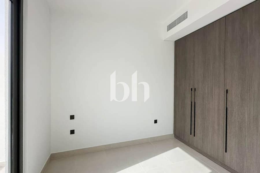 11 images image img