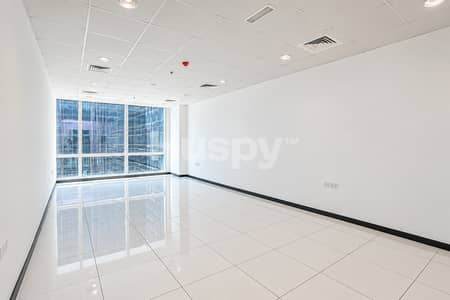 Office for Rent in Business Bay, Dubai - Unfurnished | 1 Parking | Customizable