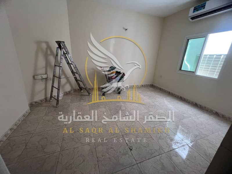 7 استوديو-للا-يجار-0-غرف-النباعة-الشارقة-صالة-re-0001-11. jpg