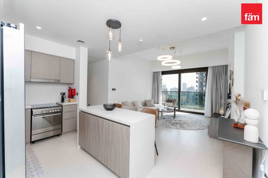HigFloor | FullyFurnished | Upgraded | Spcious HigFloor | FullyFurnished | Upgraded | Spcious