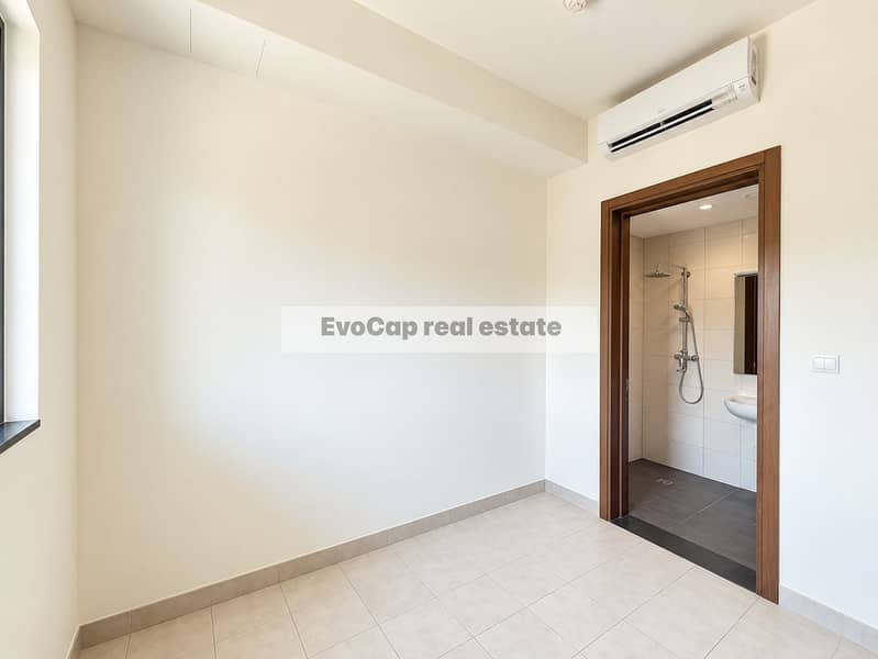 21 DEEB4002-BB02-4D2D-8BD9-EED3EC2C80EC. PNG