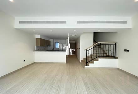 5 habitaciones Townhouse para en Alquiler en DAMAC Lagoons, Dubai - image_0