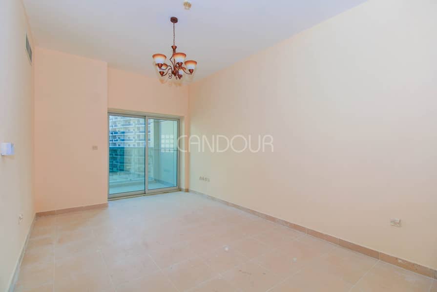 Golf Course Views | Closed Kitchen | Higher Floor