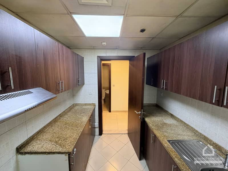 13 GG2 KITCHEN 1. jpg