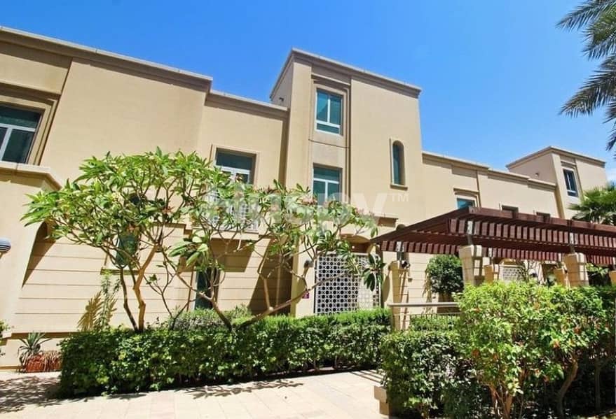 Villa in Dubai Marina,Dubai Marina Towers,Al Mass Villas, 3 schlafzimmer, 8000000 AED - 16419834 Villa in Dubai Marina,Dubai Marina Towers,Al Mass Villas, 3 schlafzimmer, 8000000 AED - 16419834