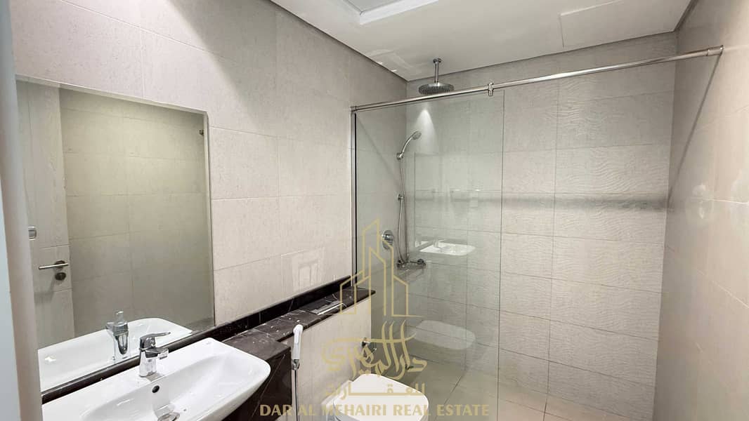 5 Toilet 1. jpg