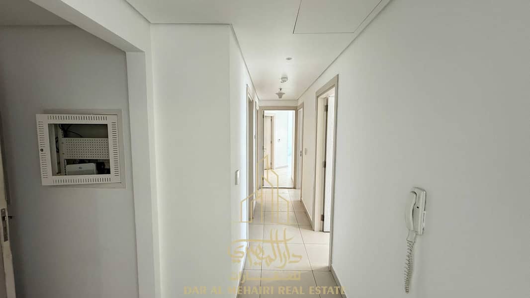 7 Hallway. jpg