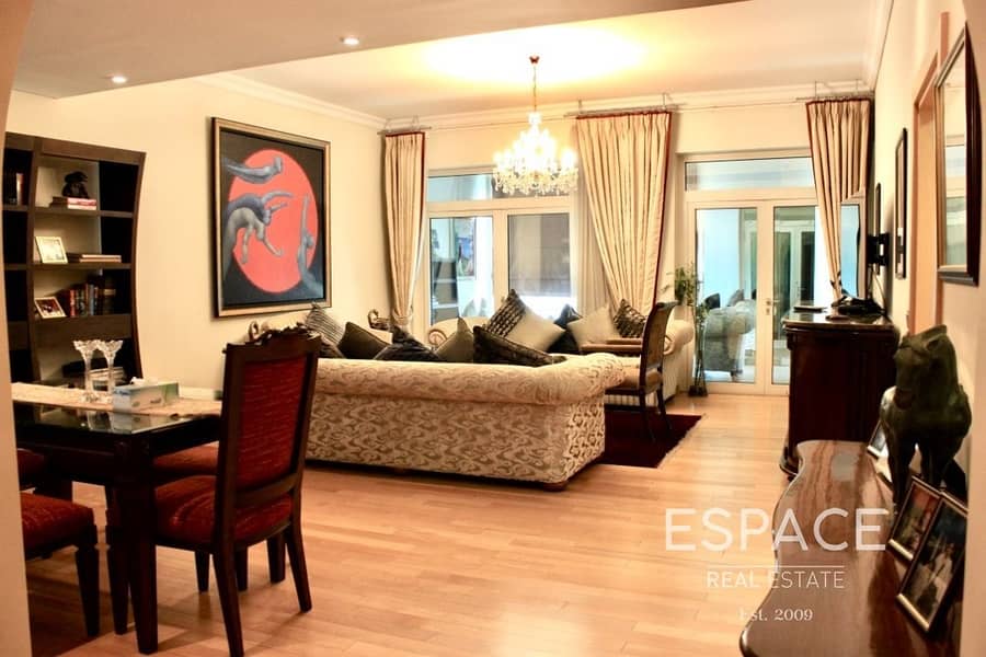 Fully Furnished 2 Bedrooms F Type in Shoreline 8 on Palm Jumeirah