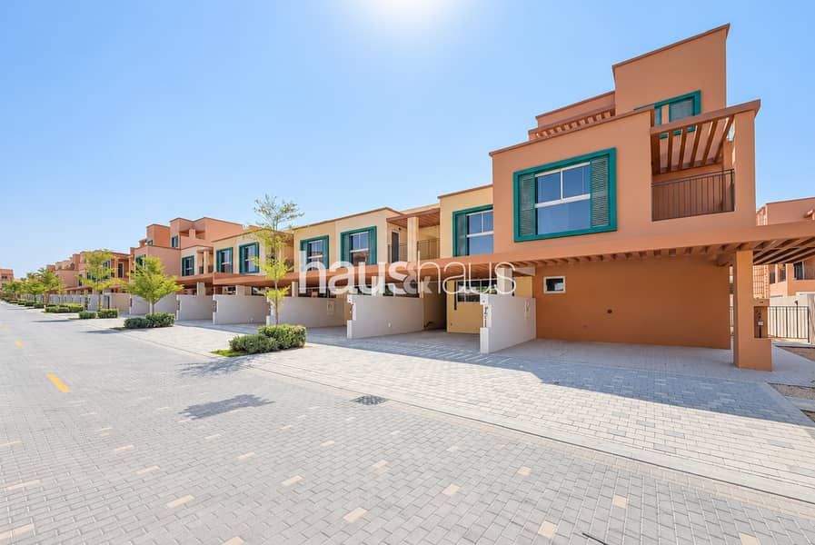 Villetta a schiera a DAMAC Lagoons,Nice, 4 camere da letto, 140000 AED - 16550477 Villetta a schiera a DAMAC Lagoons,Nice, 4 camere da letto, 140000 AED - 16550477