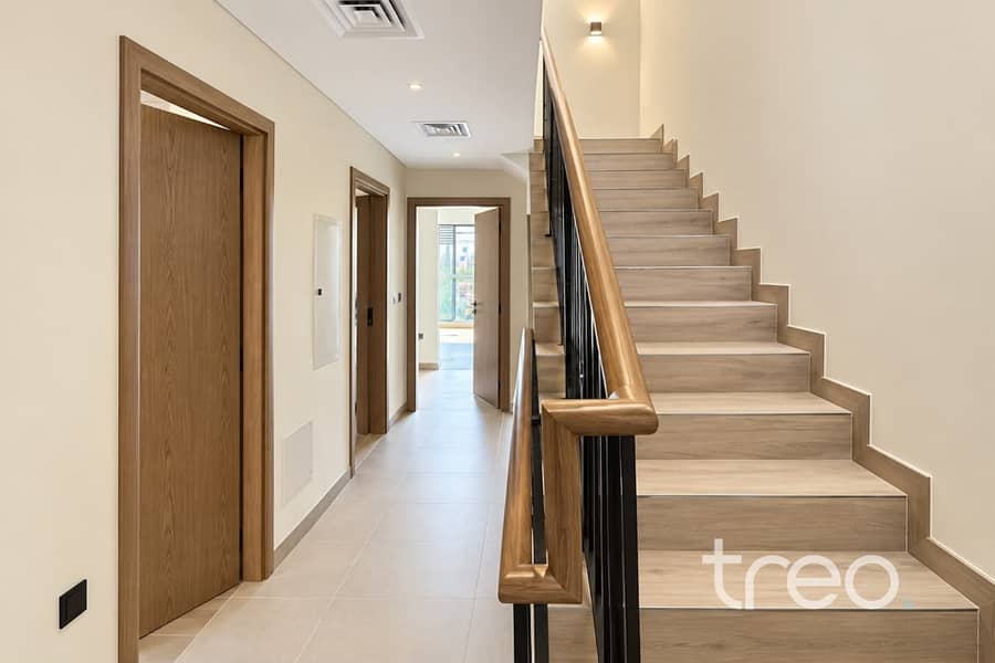 9 Entrance 2 M637 Nice 1, Damac Lagoons. jpg