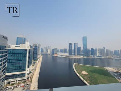 2 Bedroom Flat for Rent in Business Bay, Dubai - Furnished |High Floor| Canal Views | Ready to Move
