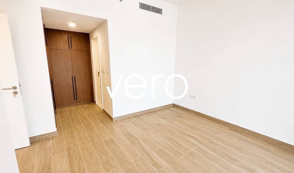 6 Photo 6