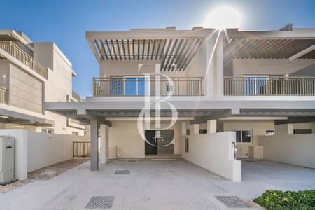 4 Schlafzimmer Townhouse zum Miete in DAMAC Hills 2 (Akoya by DAMAC), Dubai - Reihenhaus in DAMAC Hills 2 (Akoya by DAMAC),Camelia, 4 schlafzimmer, 125000 AED - 16550829 4 Schlafzimmer Townhouse zum Miete in DAMAC Hills 2 (Akoya by DAMAC), Dubai - Reihenhaus in DAMAC Hills 2 (Akoya by DAMAC),Camelia, 4 schlafzimmer, 125000 AED - 16550829