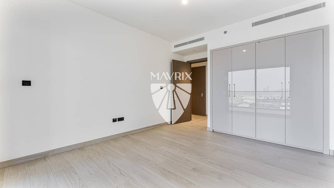 9 Image 9