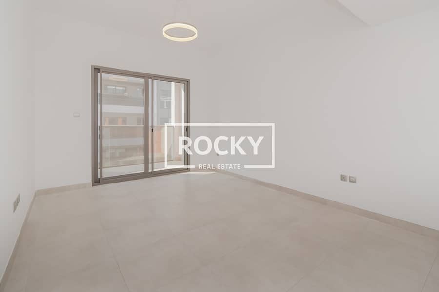 5 Rocky Real Estate - Satwa - Al Fahad 7 - Apartments (2 of 12). jpg