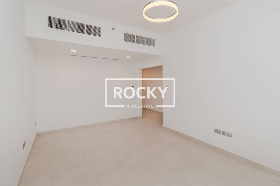 6 Rocky Real Estate - Satwa - Al Fahad 7 - Apartments (3 of 12). jpg