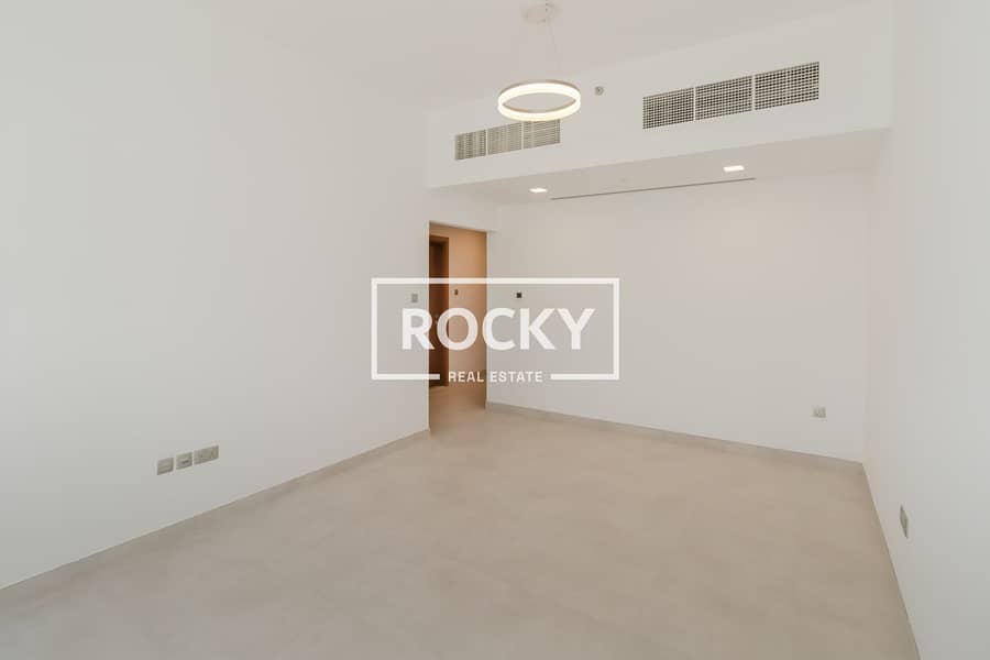 7 Rocky Real Estate - Satwa - Al Fahad 7 - Apartments (4 of 14). jpg
