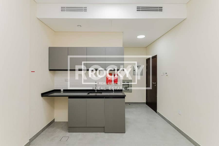 9 Karama Residence (9). jpg