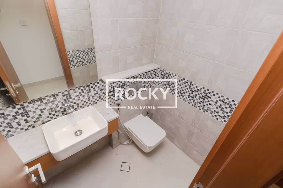 15 Rocky Real Estate - Satwa - Al Fahad 7 - Apartments (1 of 14). jpg