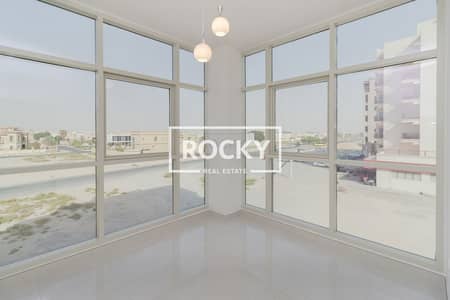 Appartement de 3 chambres à à louer à Al Warqaa, Dubai - Appartement à Al Warqaa，Al Warqaa 1，Mohamed Ahmed Dhaen Al Qemzi 2 Building, 3 chambres, 105000 AED - 7066791
