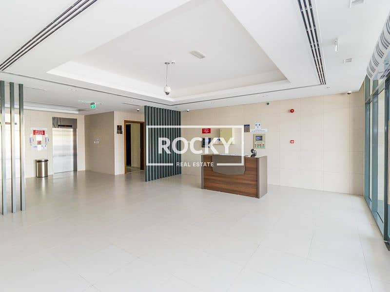 22 Rocky Real Estate - Jumeirah 1st - Al Fahad 6 - Apartment (1 of 11). JPG