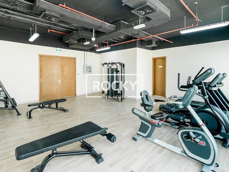 13 Rocky Real Estate - Jumeirah 1st - Al Fahad 6 - Apartment (5 of 11). JPG