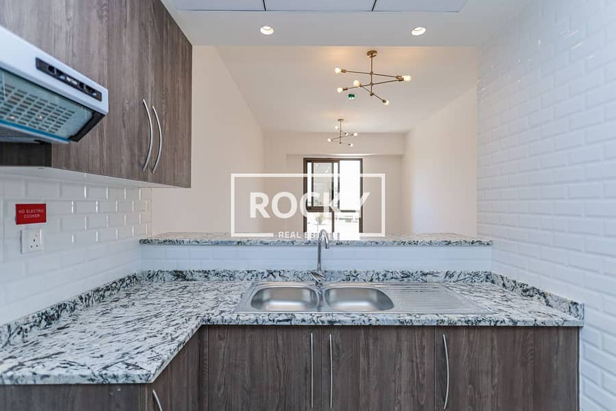 8 Garhoud - Dar Al Garhoud - Unit 102-5808. JPG