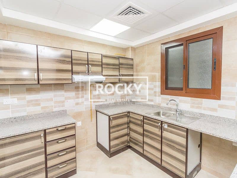 7 Rocky Real Estate - Nadd Al Shiba 1 - Bahwan Residence - Apartment (3 of 14). JPG