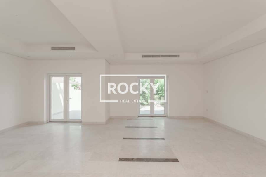 7 AlFurjan_Quortaj_Villa511-3BR (8 of 59). jpg